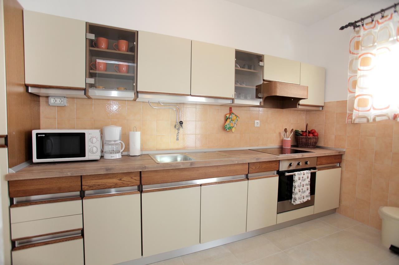 Apartment Carmen Trogir Exterior foto