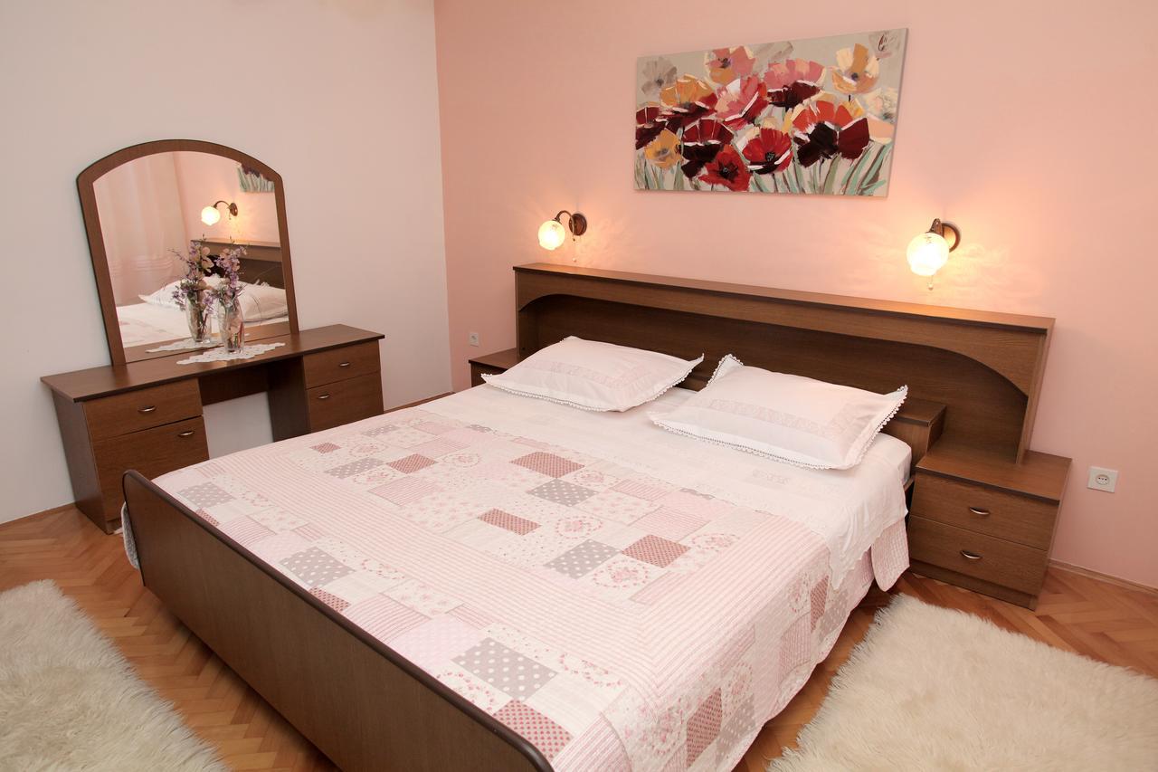 Apartment Carmen Trogir Exterior foto